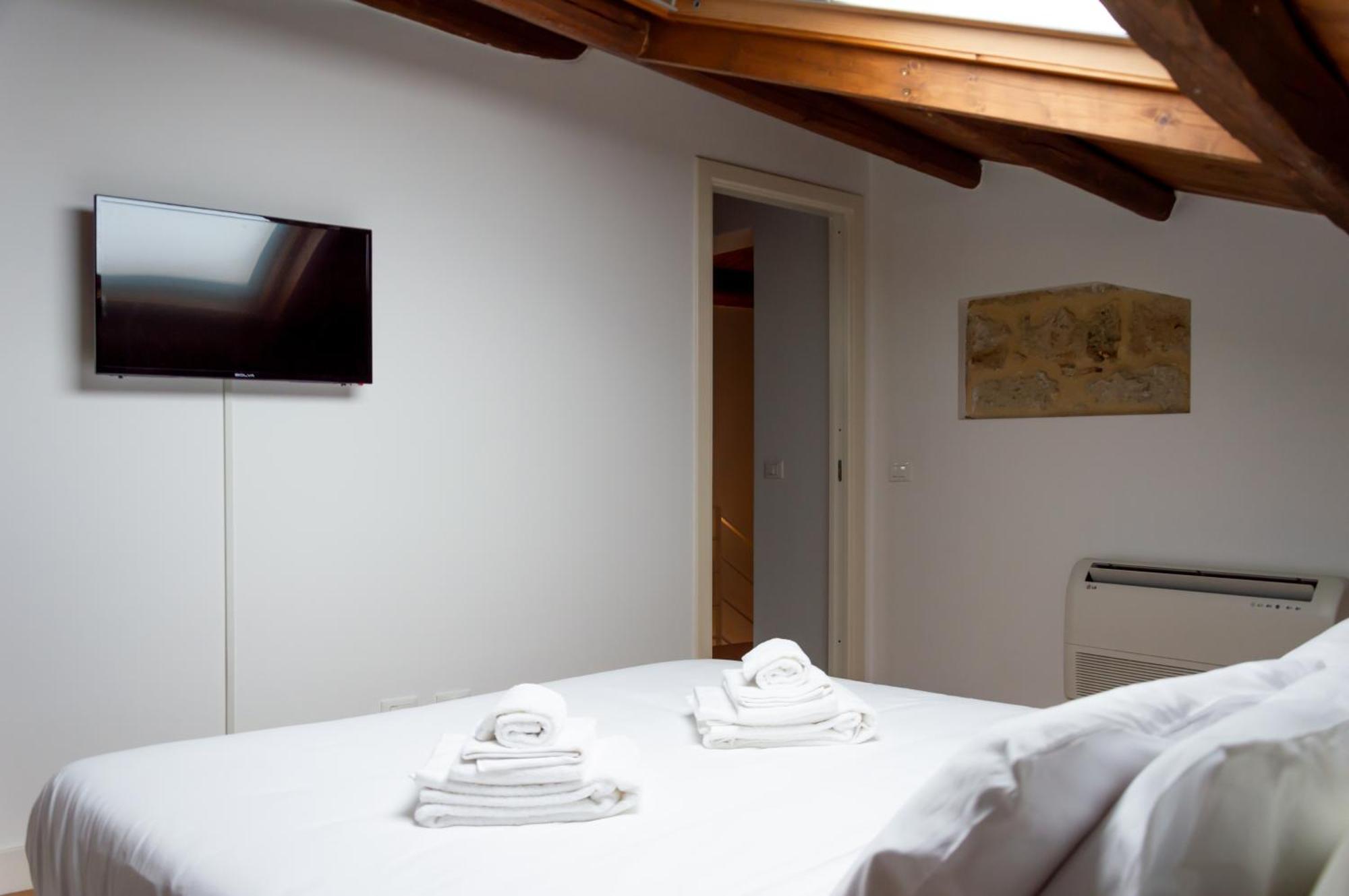 Vittorio Emanuele Suite Apartment باليرمو المظهر الخارجي الصورة